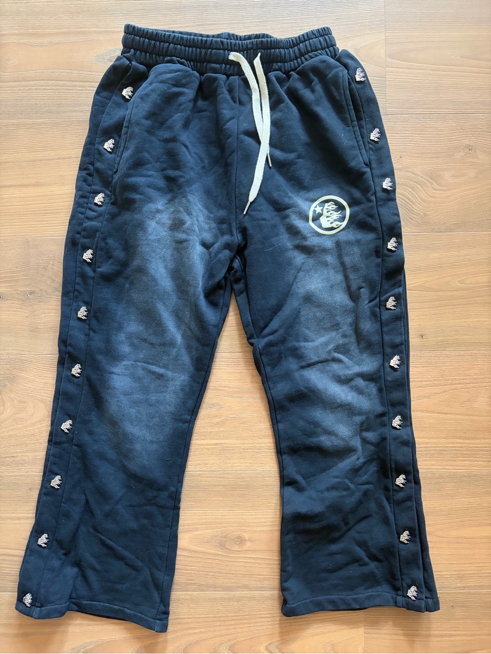 Black Hellstar Sweatpants with Side Logo Metal